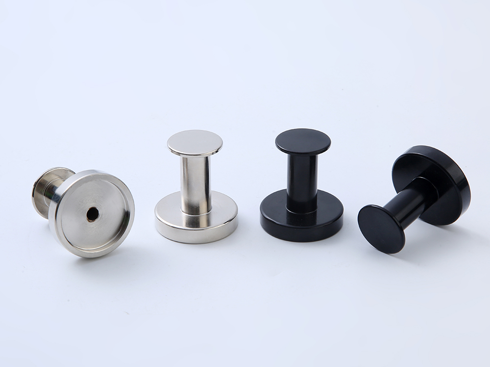 強(qiáng)磁圖釘(大號）（銀色和黑色）36*40